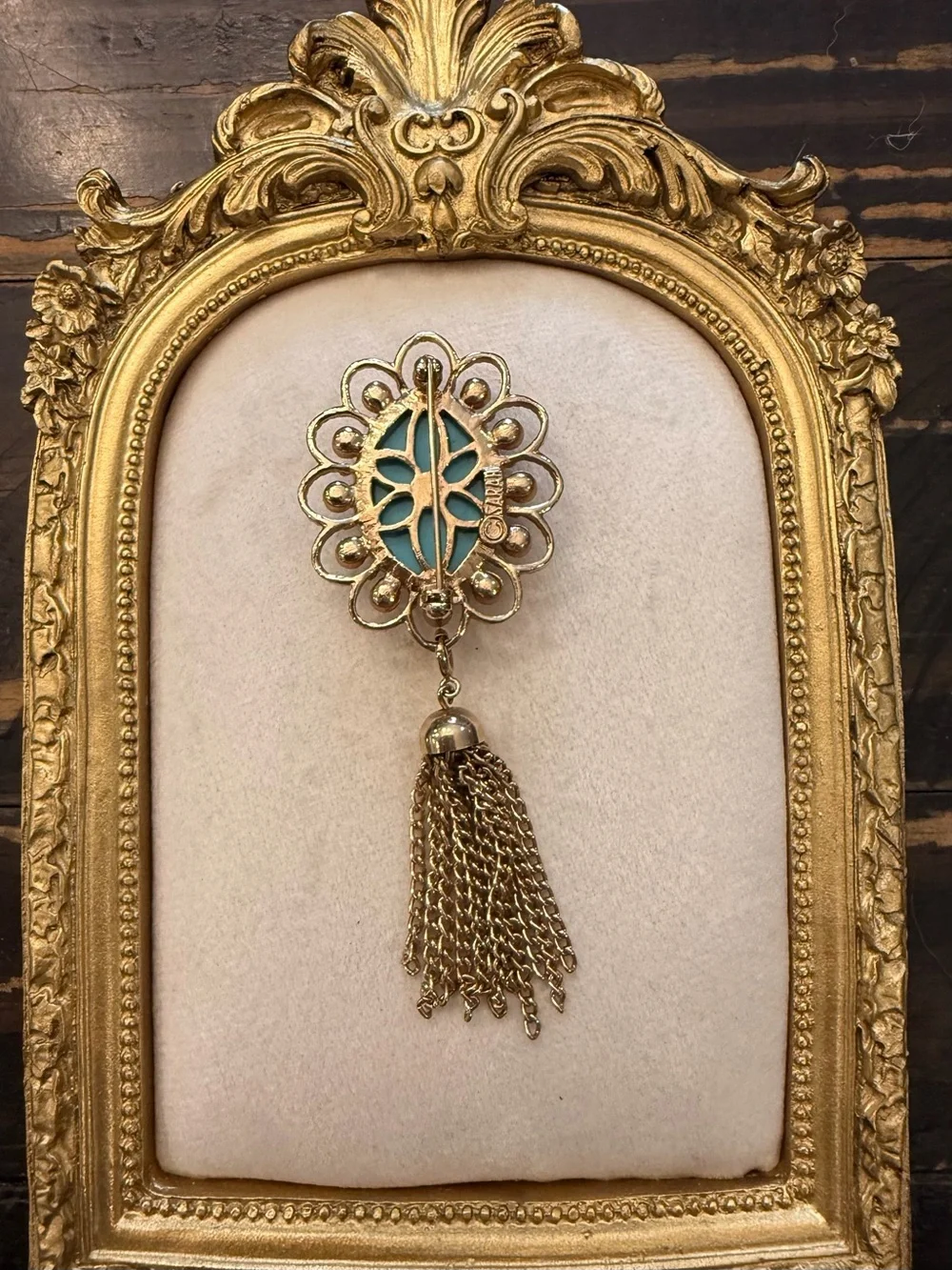 Vintage Sarah Coventry Gold Tone Faux Turquoise Cabochon‎ Brooch With Tassel